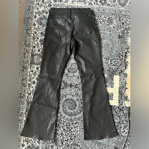 BNWOT Frame Le High Flare Coated Noir Jean size 30 - Picture 8 of 9